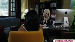 Avi Renmen jis gade Kenzie Taylor jwi pussy li niche