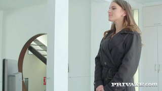 ���ूसी श्यामला Evelina प्रिय पहनता है सेक्सी काले नीचे पहनने के कपड़ा साथ छेड़खानी करने के लिए उसके बड़े डिक प्रेमी कामुक गुदा कार्रवाई! चूसना, चेहरे की, और अधिक! पूरा झाड़ और 1000s अधिक पर Private.com!