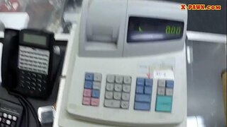 Blonde bata magabaligya sa iyang bag ug gibundak