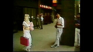 Ilona Staller Cicciolina-ကြွက်သား Rosso(videoclip)