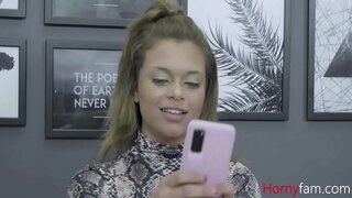 Σέξι Αδερφές Μοιράζονται Έναν Άντρα