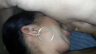 Pamajikan tercinta ngabagéakeun kuring ku lisan ngeunah asih anjeun anu pangalusna